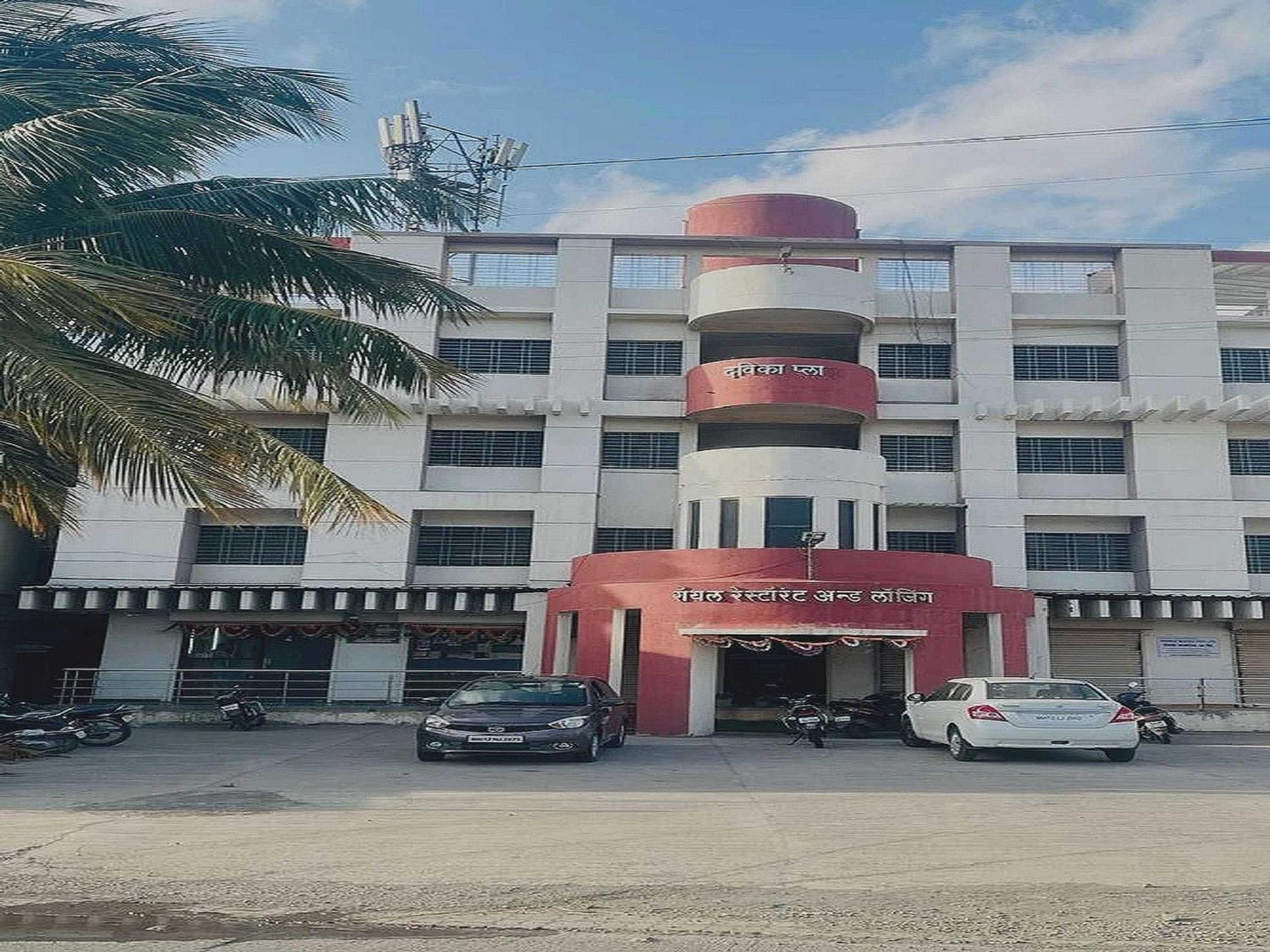 Hotel Royal Lodging Phursungi Zewnętrze zdjęcie